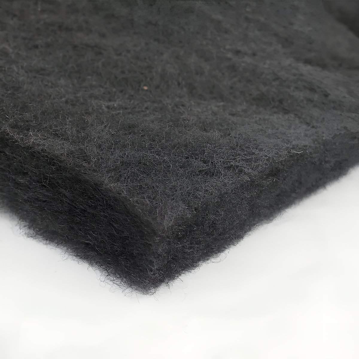 Mousse acoustique noire pour caisson de basse, 50x20-30mm.