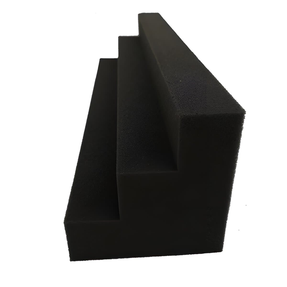 Mousse acoustique angle noire 7.5x7.5x30cm pour isolation sonore.